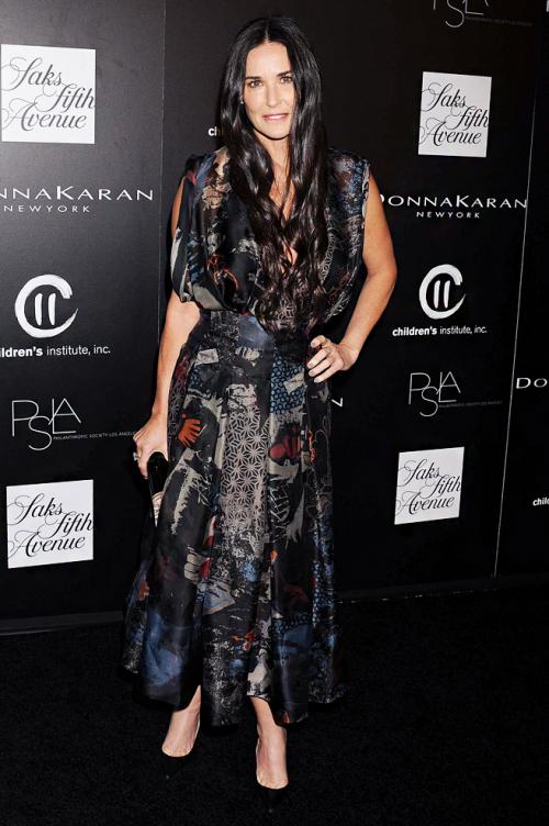 Стиль Деми Мур. Звездный стиль: Деми Мур и ее выходные наряды 11