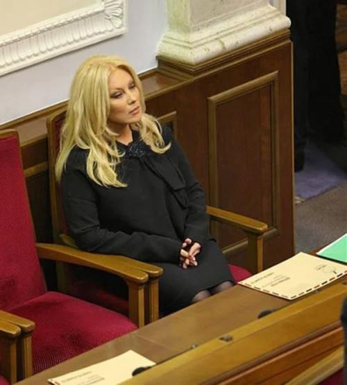 Повалий таисия без грима. Таисия Повалий: Жизненный путь от певицы, до советницы президента