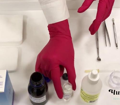 Почему гель-лак слезает пленкой. Почему гель-лак не держится на ногтях?