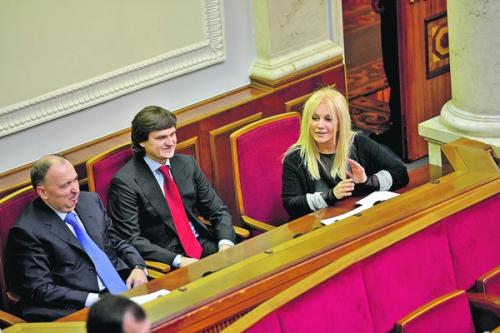 Повалий таисия без грима. Таисия Повалий: Жизненный путь от певицы, до советницы президента