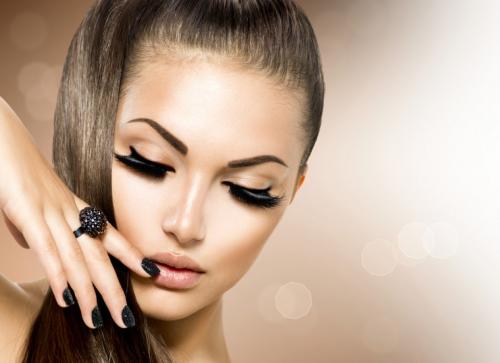 Как красить губы естественно. Как красить губы: секреты профессиональных визажистов