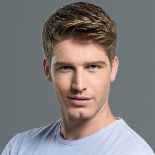 Мужские стрижки 2019 с челкой. Естественная мужская стрижка 2019-2020