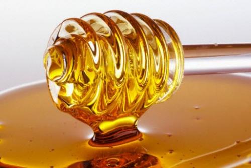 Медовая вода для ополаскивания волос. Его величество мед в уходе за волосами