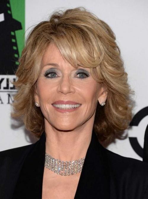 Прически для пожилых женщин с длинными волосами. Модные стрижки в зависимости от длины волос