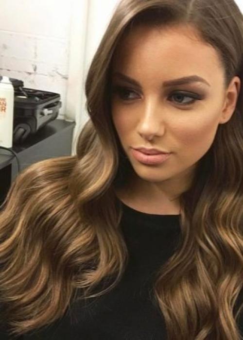 Цвет волос шоколадно карамельный. Шоколадное окрашивание: 11 модных вариантов для шатенок 01 Цвет волос шоколадно карамельный. Шоколадное окрашивание: 11 модных вариантов для шатенок 01