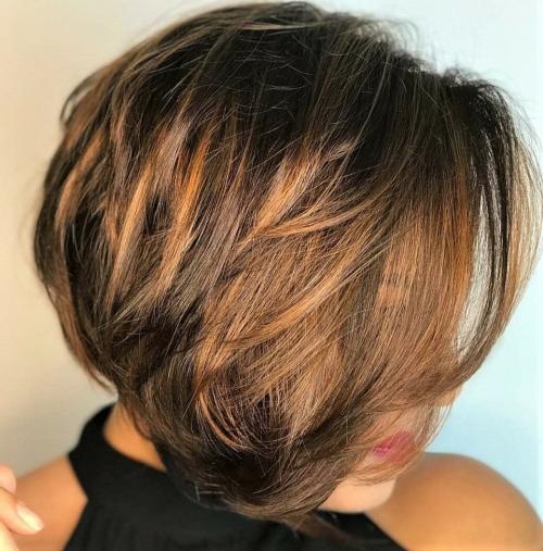 Стрижка боб каскад на средние волосы. Боб-каскад - модная женская причёска, которая будет популярна и в 2020. Хотите знать почему?