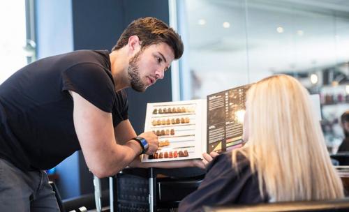 Как подобрать цвет волос советы стилистов. Как получить идеальный цвет волос: советы стилиста