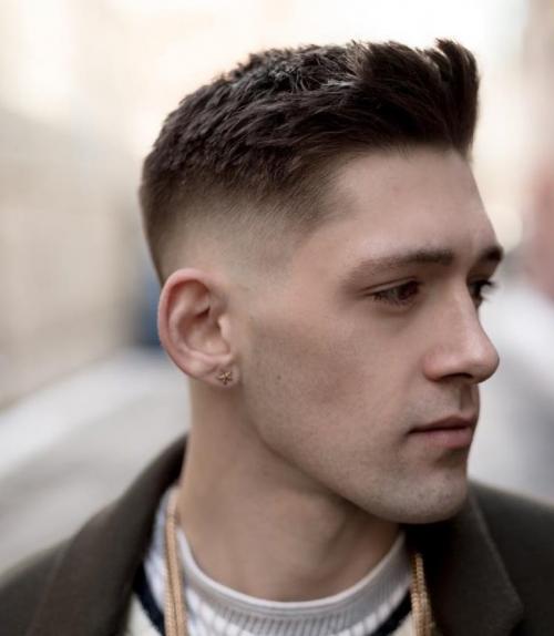 Короткие мужские стрижки с выбритыми боками. Кому подходят выбритые виски, а кому нет