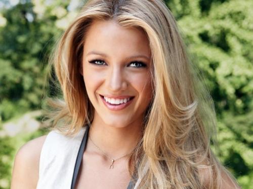 Как изменить цвет волос с темного на светлый. Высветление прядей