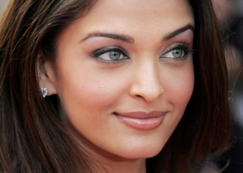 Какой цвет волос подходит к серым глазам. В зависимости от цветотипа