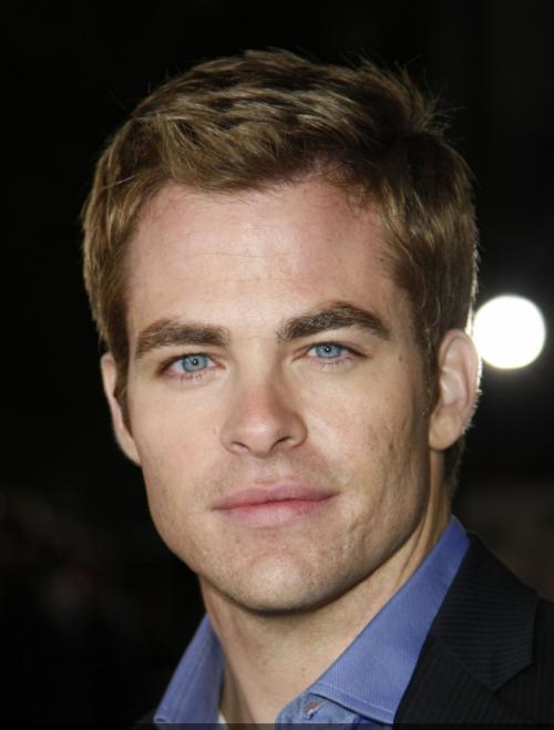 Каре короткое с челкой. Особенности стрижки каре 04