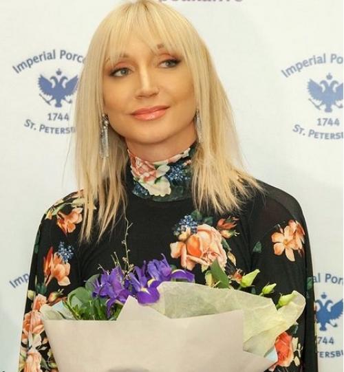 Жидкие волосы у звезд. Четыре блондинки в российском шоу-бизнесе, у которых тонкие жидкие волосы