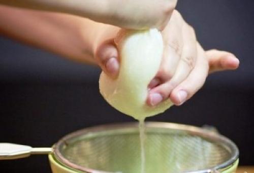 Репейная маска для волос в домашних условиях. Маски с репейным маслом против выпадения волос: самые эффективные рецепты