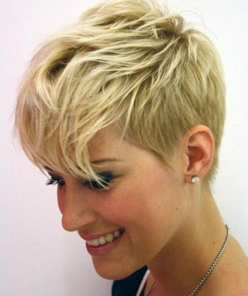 Технология выполнения короткой женской стрижки. Типы моделирования горизонтальных и вертикальных стрижек 12 Технология выполнения короткой женской стрижки. Типы моделирования горизонтальных и вертикальных стрижек 12