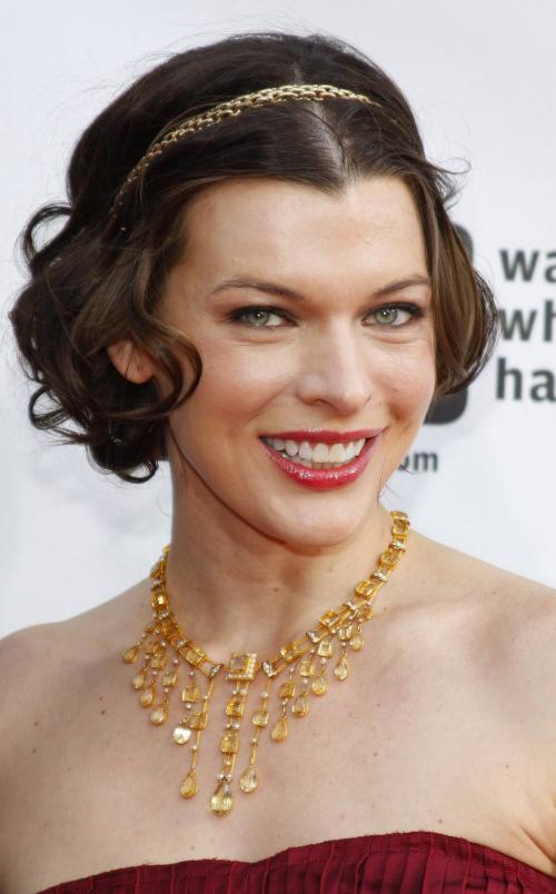 Греческая прическа с челкой пошагово. Греческие прически с повязкой