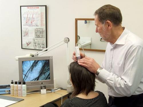 Причины выпадения волос у молодых девушек. Аутоиммунные нарушения