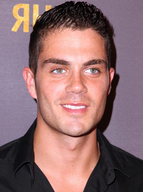 Стрижка полубокс. Полубокс стрижка мужская — фото и особенности прически