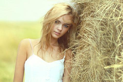 Волосы путаются на ветру. Что делать, если сильно путаются волосы: причины, приметы и народные средства