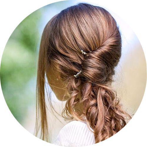 Причёски в школу для детей. Прически в школу: самые модные и красивые