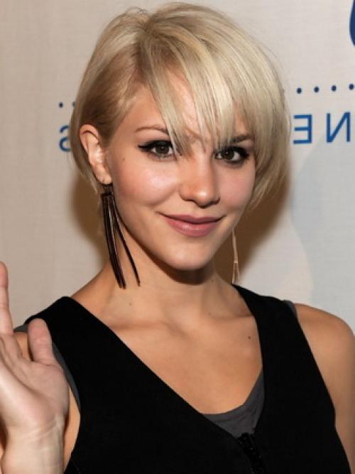 Стрижки для худого лица с длинным носом. Особенности стрижек для лиц с высоким лбом и большим носом (с фото)