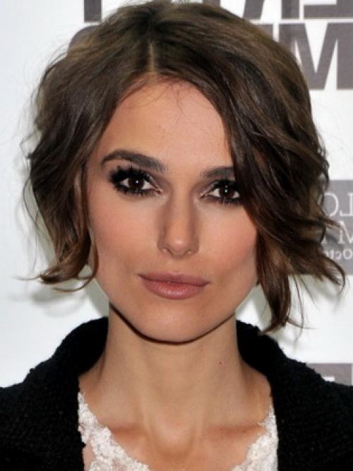 Стрижки для треугольного лица 2019. Примеры стрижек на тонкие волосы для треугольного лица с высоким лбом