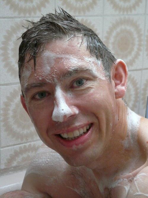 Я моюсь хозяйственным мылом. Можно ли хозяйственным мылом мыть голову и умываться, а также польза и вред
