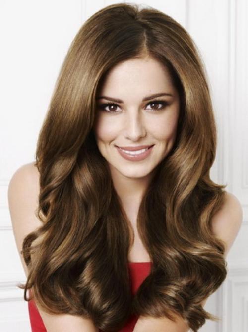 Как уложить пышные волосы. Как сделать прическу на пышные вьющиеся волосы