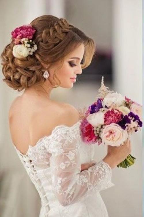 Прическа для длинного платья. На длинные волосы 25