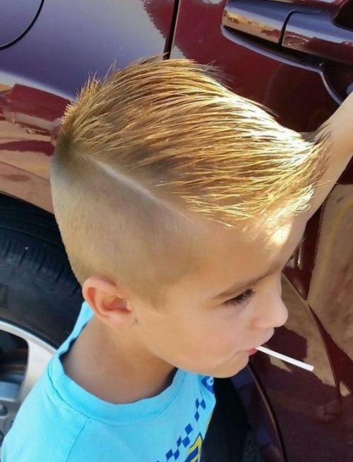 Стрижка гаврош мальчику. Крутые прически для мальчиков — фото — модные тенденции