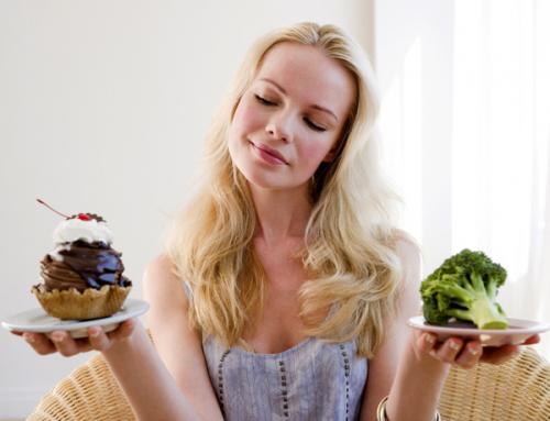 Почему выпадают волосы у подростков. Почему выпадают волосы на голове у подростков: как с этим бороться?