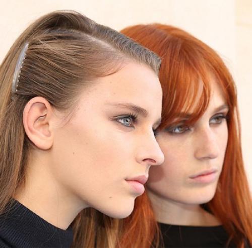 Как покрасить волосы дома красиво. Как дома покрасить волосы самой себе: фото пошагово 11 Как покрасить волосы дома красиво. Как дома покрасить волосы самой себе: фото пошагово 11