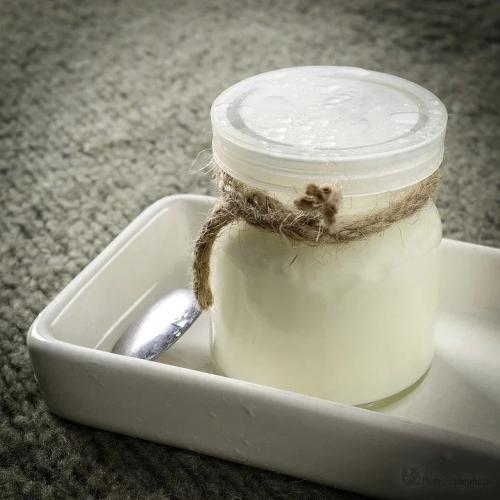 Маска для волос из кефира и яйца. Маска для волос из кефира, яйца и меда: рецепты приготовления