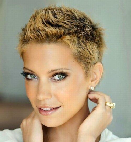 Женская стрижка ежик с челкой. Ёжик - стрижка 2019 года