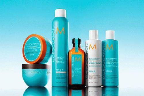 Укладка кудрявых волос в домашних условиях. Как уложить кудрявые волосы? 04