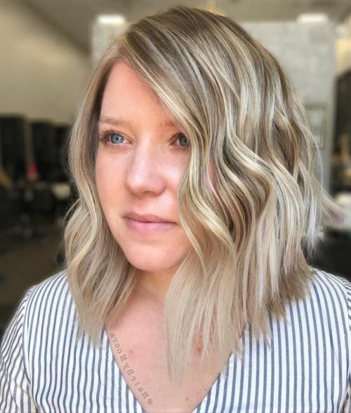 Стрижка каре удлиненное. Удлиненное каре - модная женская стрижка, которая сделает вас эпицентром внимания