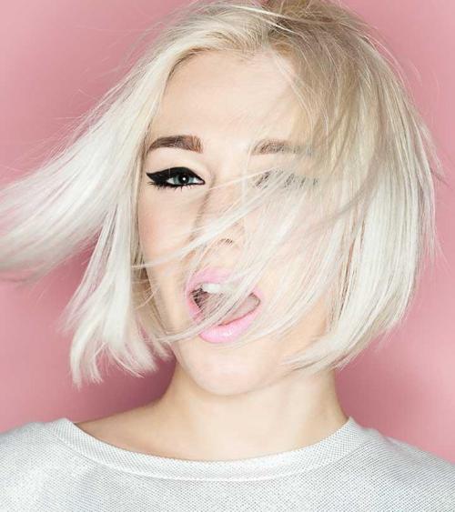 Как покрасить волосы дома красиво. Как дома покрасить волосы самой себе: фото пошагово 17 Как покрасить волосы дома красиво. Как дома покрасить волосы самой себе: фото пошагово 17