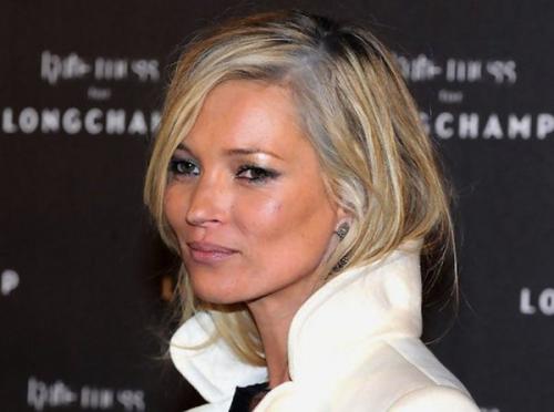 Какой цвет волос скрывает морщины. Какой цвет волос молодит и освежает ? Ваши персональные рекомендации