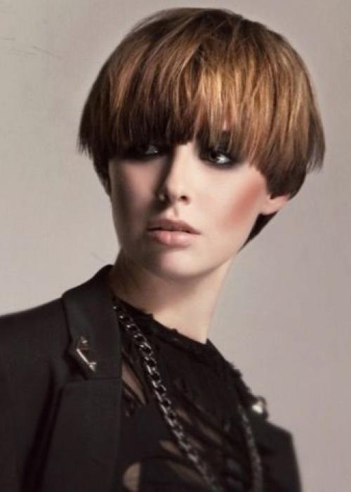 Короткая стрижка женская техника выполнения. Как правильно подстричь женщину – пошагово 03 Короткая стрижка женская техника выполнения. Как правильно подстричь женщину – пошагово 03