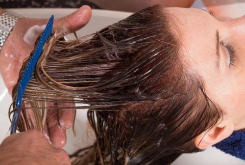 Желатиновая маска для волос в домашних условиях эффект ламинирования. Рецепты масок для волос с желатином: ламинирование в домашних условиях 04