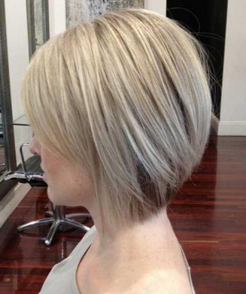 Плюсы и минусы стрижки каре. Плюсы и минусы боб-каре 15