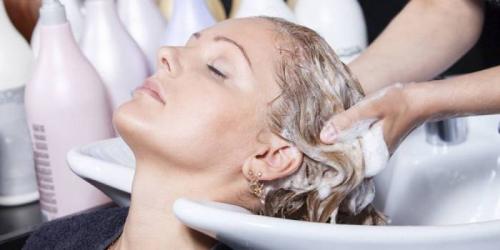 Шампунь для осветленных волос. Правильный уход за обесцвеченными волосами в домашних условиях – лучшие профессиональные средства и рекомендации для блондинок 09 Шампунь для осветленных волос. Правильный уход за обесцвеченными волосами в домашних условиях – лучшие профессиональные средства и рекомендации для блондинок 09