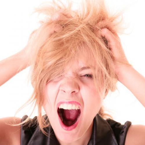 Причины выпадения волос у девуше.  Причины выпадение волос у молодых женщин и девушек 07