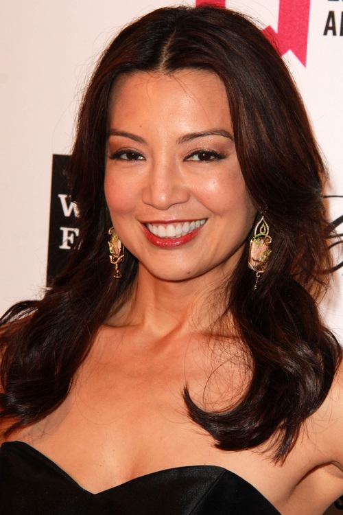 Кофейный цвет волос с мелированием. Брюнетки в моде: 10 великолепных цветов для темных волос