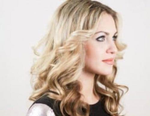 Стрижка, чтобы волосы не укладывать.