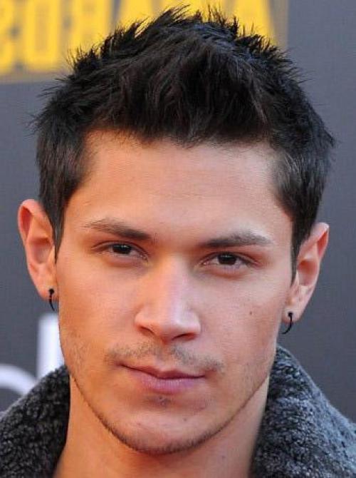 Прическа мужская гребешок. Разнообразие форм 01