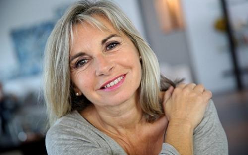 Как одеваться женщине после 55 лет советы специалиста. Как молодо выглядеть в 55 лет 07