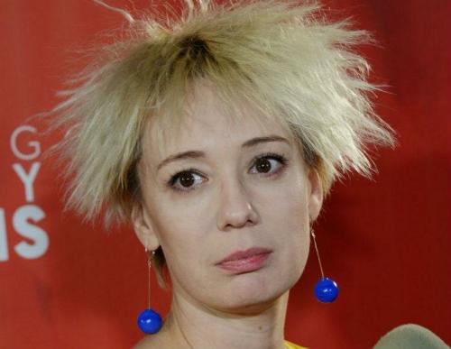 Тонкие и редкие волосы у звезд. 5 русских звёзд с самыми «убитыми» волосами