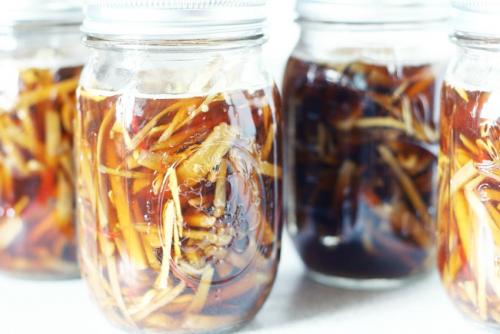 Репейное масло с красным перцем для бровей. Репейное масло для бровей: описание