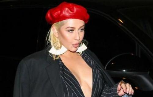 Жидкие волосы у звезд. Добавь объёма: секреты причесок звезд с тонкими волосами