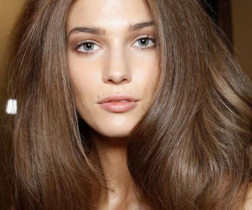 Карамельный цвет волос эстель. Карамельный цвет волос: фото, кому идет карамель, модные оттенки (светлый, темный, блондин, с мелированием и тп), палитра красок (лореаль, гарньер, syoss, эстель)